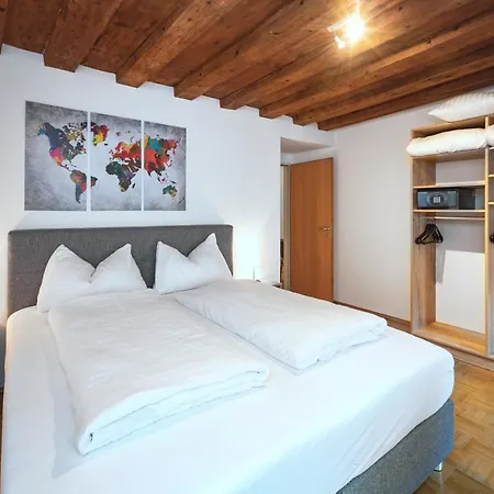 Basic Downtown Apartamento *